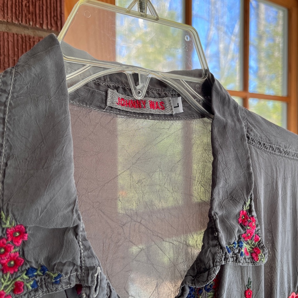Embroidered Floral Women's Top Johnny Was - Picture 4 of 6